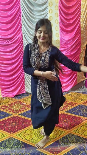 Morni banke || #dance #viral #easydancesteps #simpledancestep #ytshorts #shot