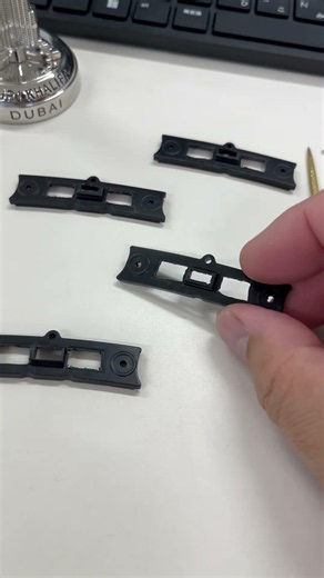 Drilled holes in the slide damper covers #niwatoriracing #tamiya #mini4wd #mini4wdcustom #mini4wd...