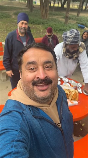 Sanjay Sabharwal on Instagram: "Friends park club Rajouri garden Subhash Nagar #fun #park #breakfast #trend #reels"
