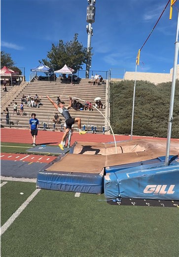 Smooth Technique in Pole Vault Training