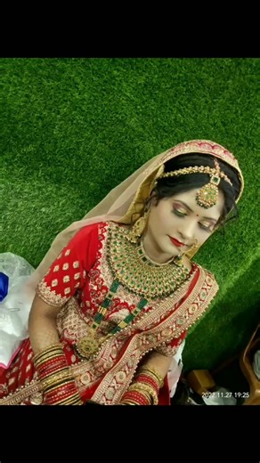 4 Dulhan Look Back to Back 😍 Kaunsa Best hai? 🤔#shorts