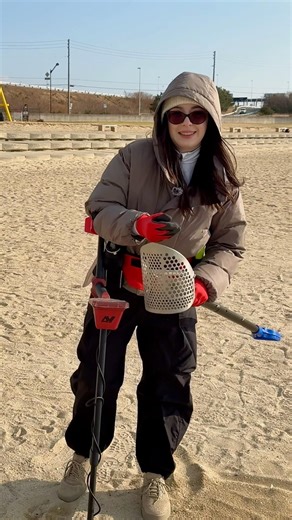 FINALLY hit CASH💰Was this signal worth it?! #metaldetecting #treasurehunt #metaldetector #beachhunt
