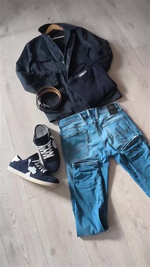 #ootd #johnhenric #grisch #replayjeans #thegallerist