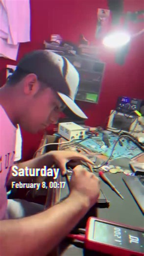 Cómo instalar un chip hwfly en Nintendo Switch OLED