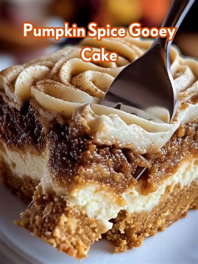 16K views · 206 reactions | Pumpkin Spice Gooey Cake A soft, buttery cake with layers of pumpkin spice filling and creamy frosting swirled to perfection. Yield: 12 servings | Temp: 350°F (175°C) | Time: 45 minutes Key Ingredients First: 1 box yellow cake mix (15.25 oz / 432 g) 1 large egg ½ cup (115 g) unsalted butter, melted 1 cup canned pumpkin puree ................................. Full Recipe in First Cօʍʍеոτ  | Healthycutmeals by Claire | Facebook