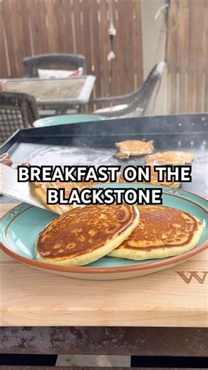 Let’s make pancakes on the Blackstone 🥞🔥 #blackstone #griddle #breakfastideas #cookingvlog #foodie