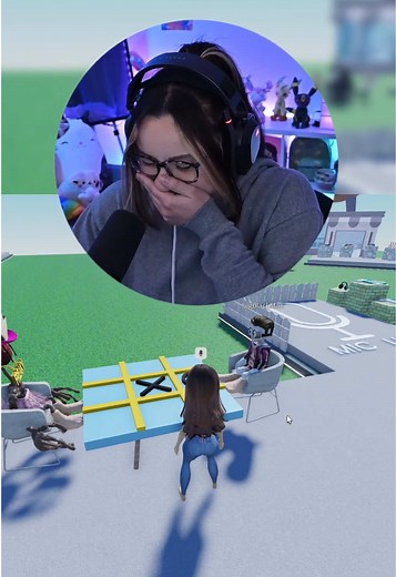 E-Girl Voice Trolling in Roblox Mic Up