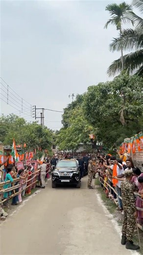 Impromptu but unstoppable! PM Modi’s Barrackpore roadshow draws massive crowd