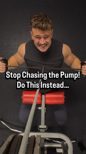 Connor Crompton - Online Coach on Instagram: "Stop Chasing the Pump. Do This Instead The pump feels good. But it doesn’t build physiques on its own. Muscle is built through: • Mechanical tension • Progressive overload • Repeated exposure over time Not burn. Not sweat. Not exhaustion. If your training is all pump and no progression - your body has no reason to change. Lift with intent. Track performance. Add load, reps, or control. That’s how muscle is earned. 👉 Comment “LIFT” if you want progra