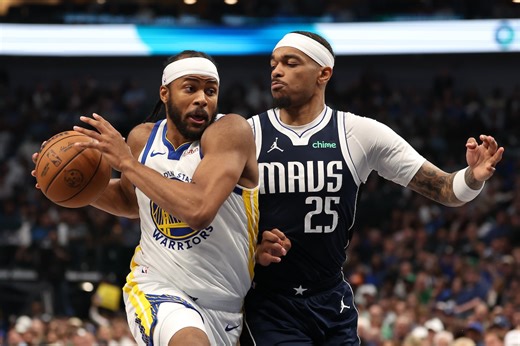 Moses Moody leaves Warriors game on stretcher after painful knee injury