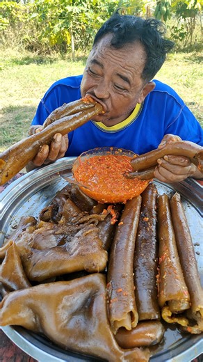 How to cook pork skin with chili sauce recipe #reels #cooking | Felton Cooking