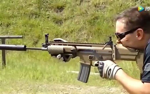 FN SCAR 突击步枪