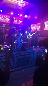 “Say Yes” w/ Vaughn Willis & Ear Candy (Jessica Kotu & Tuena Marie) Keys: Dane Tazz Cole Aux: TJ Drums: Deven Bass: AJ Guitar: Vaughn Willis | Alexis Janae