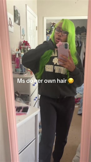 Stylish Green Wig Installation Tutorial