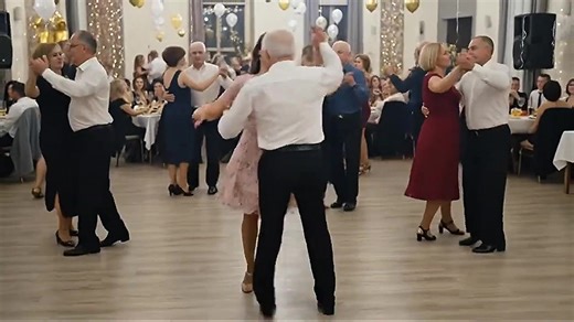 Blue Romantic - "Ach Franka, Franka" - Cover piosenki zespołu No To Co - Aranżacja muzyczna i wokal: Roman - Grafika i montaż Videoclipu: Romi. | Roman Kapelan