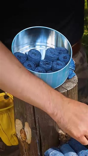 Genius HACK with old jeans for fire starter #survival #bushcraft #camping #lifehack I'll show you a life hack with old jeans. How to use pyrolysis to make a great fire starter, which will come in handy when camp | Adrian Payne