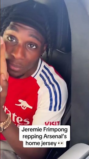 Jeremie Frimpong repping Arsenal’s new home shirt 👀 (via TamiraBlankson/IG) #shorts