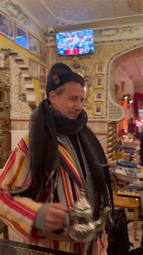 Vidéos de Hôtel Mozart (@hotelmozartgrandplace) avec son original - Hôtel Mozart