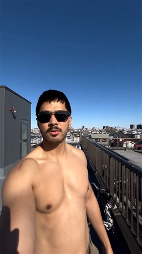 Fadlan Hazim on Instagram: "Sunbathing on the rooftop😎"