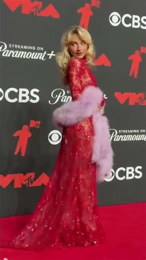 Watch Sabrina Carpenter perform tonight at the #VMAs!