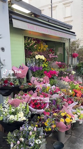 Exploring Notting Hill: My Favorite Spot in London