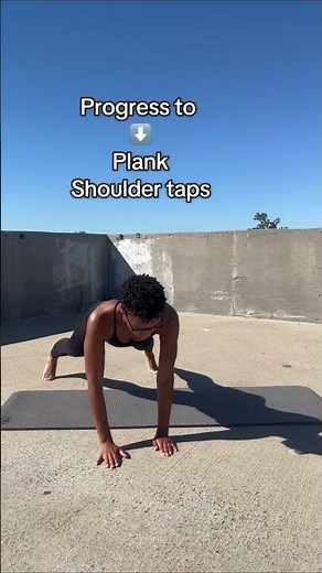 Bear Hold Shoulder Taps: Your Quick Guide to Core Strength! #shorts