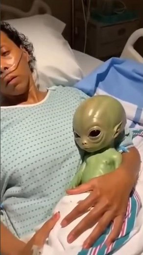 Alien baby born in human womb 😱 #alien