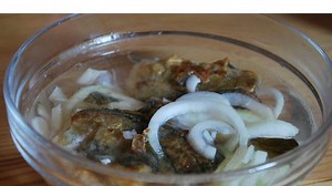 Przepis - Dorsz w zalewie octowej przepis - Gotujmy.pl