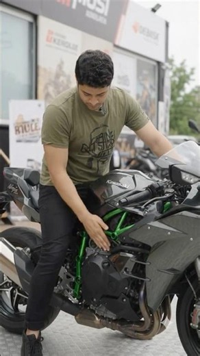 Kawasaki Ninja H2 || Features Supercharged Inline4, Digital, Trellis Frame & Aerodynamics 🏍️