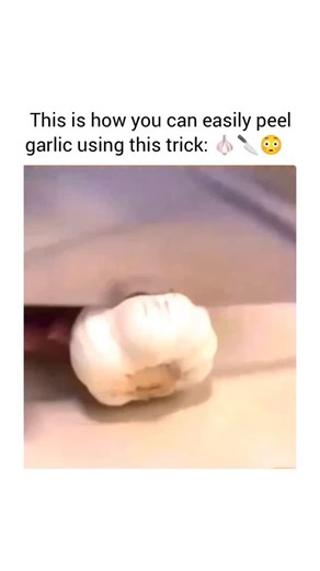 KNOWLEDGE on Instagram: "Trick to Peel Garlic Easily Using Just a Knife 🧄🔪 Place a garlic clove on a cutting board, keep the flat side of a knife on top of it, and give it a quick, firm press with your palm. The clove slightly crushes, loosening the skin, which then slips off effortlessly. This simple pressure breaks the bond between the peel and the clove—no mess, no wasted time, and no sticky fingers. Follow 👉 @unreal.knowledge The video is used for educational purposes only. Please DM for