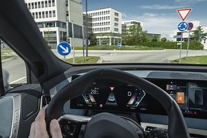 Rond-point à 2 voies de circulation : comment bien le négocier ?