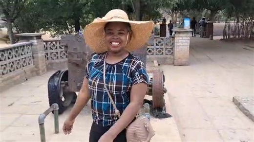 The Hidden Gem of Marondera: The Green and Its Roll of Honour Growing up in Marondera, I never paid much attention to the attractions that were right under my nose. Recently, curiosity has led me to explore the beauty and heritage of our town from hotels and B&Bs to golf courses and other tourism treasures. As fortune would have it, I stumbled upon a monument that has been quietly standing at the heart of our city for decades: The Roll of Honour, a memorial for bravery nestled within our beloved