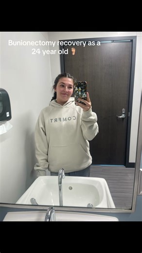 Bunion surgery is not for the weak. Just gotta keep pushing through. 🦶🏼 #bunionectomyrecovery #bunionsugery #bunionfree #bunionsurgeryrecovery