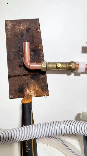 82K views · 383 reactions | How to Install Copper Pipework to a Kitchen Sink! #asmr #asmrsounds #learn #foryou #sfxplumber #viral #plumbing #toolbag #pipes #tools #cleancopper #plumbertools #pressfit #soldering #copper #handtools #work #diy #howto #plumber #tips #hack #reels #handyman #plumero | Sfx Plumber | Facebook