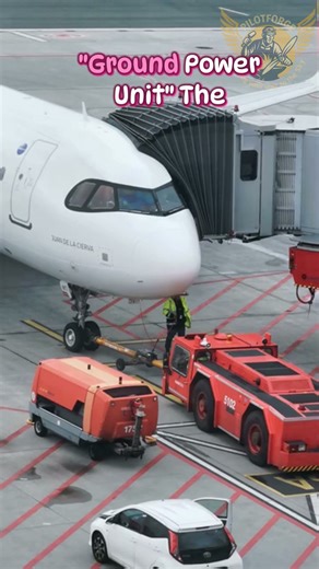 What Happens When Airplanes Meet Their Ground Crew? #airplane #crew