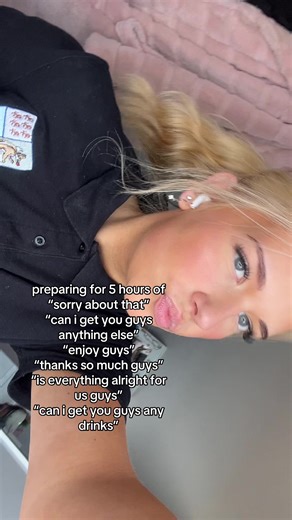 Essential Phrases for Waitstaff in Hospitality