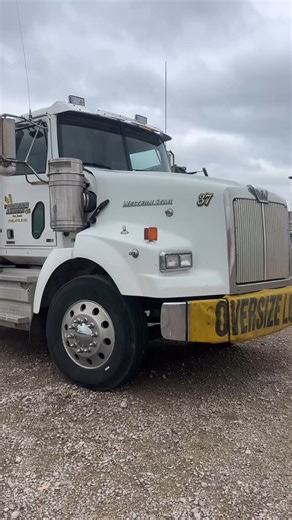 Nothing like the sounds of move day. This load was recently headed to Oklahoma. #customharvest #allaboardharvest #wheat #wheatharvest | High Plains Harvesting