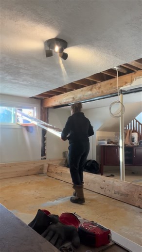 Opening up this space the right way 👊 We removed the old beam, installed a larger LVL, and eliminated the post sitting in the middle of the room. Structure upgraded, lines cleaner, flow way better — and now it’s ready for inspection. #CardinalBuilding #RenovationDoneRight #ResidentialConstruction #LoadBearingWall | Cardinal Building