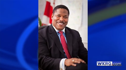 Former WKRG-TV reporter Leo Alexander dies at 61 | WKRG.com