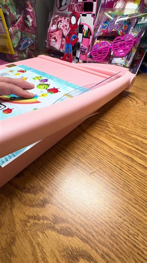 Satisfying Sound of Cutting Paper in ASMR