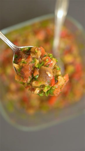 Baba Ghanoush Recipe 🥗 Hatay Style Eggplant Salad - Easy & Healthy