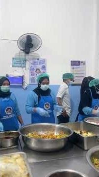 Head of the Kampar Regency Family Welfare Movement (PKK), Tengku Nurheryani, visits the MBG in No...