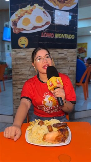 17K views · 417 reactions | Si alguien conoce qué significa esas luces le regalo un totti 﫢 | Pollos totti | Facebook