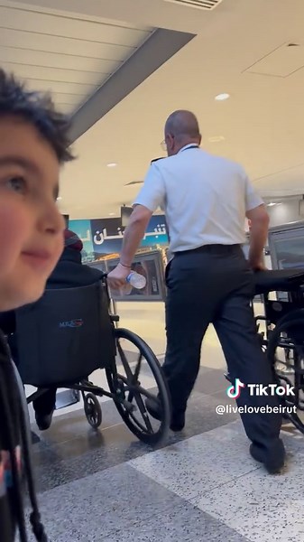 This is how we welcome our visitors. ❤️🇱🇧 📸 @raniamadee #livelovebeirut #fypage #fyp