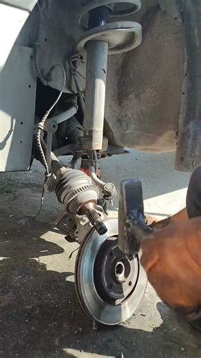 How to remove the car door