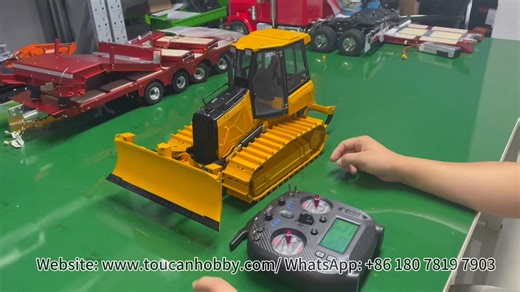 1.5K views · 22 reactions | The test video for 1/12 metal RC hydraulic D3 dozer Taking sound and lights, and it is with smooth operation 邏 Don’t miss it!! #rc #rchydraulic #rcbulldozer | Toucan RC Hobby | Facebook