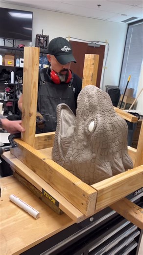 VAMP FX & Beauty Makeup School on Instagram: "🐍 Basilisk 🖤 19 days of sculpting, molding, casting, and some painting for this big boy basilisk mask inspired from the Harry Potter movies. By student @avaelizabeth.mua and keep an eye out for the finished piece! #vampfx #orlandomakeupschool #orlandosfx #specialeffects #makeupfx #sfx #sfxmakeupartist #specialeffectsmakeup #creature #orlandomakeup #practicaleffects #fxsculpting #chavant #sfxartist #specialmakeupfx #maskmaking #basilisk #harrypotter