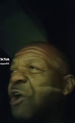 mrpoppa85 (@mrpoppa85)’s video of hold on