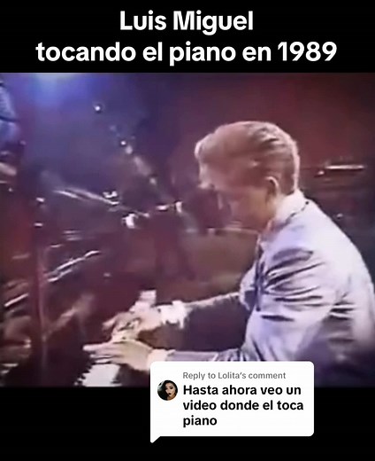 Luis Miguel Playing Piano Live in 1989