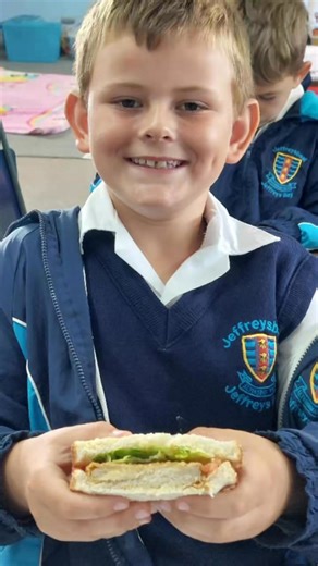 Our Grade 1 chefs in action! Having fun making their very own sandwiches — learning tastes delicious! | Jeffreys Bay Primary School